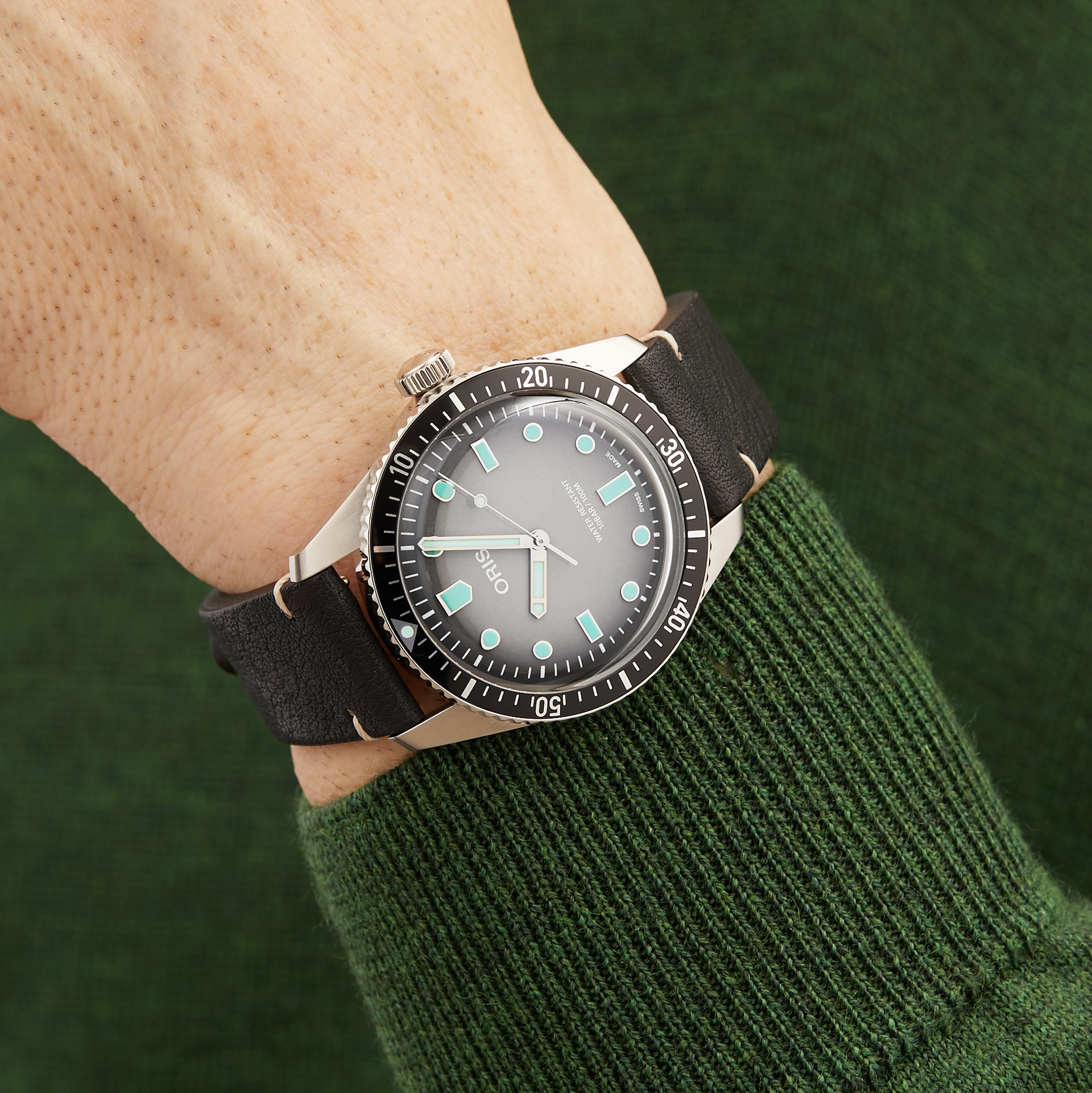 Oris Divers Heritage Sixty-Five Glow 40mm Mens Watch